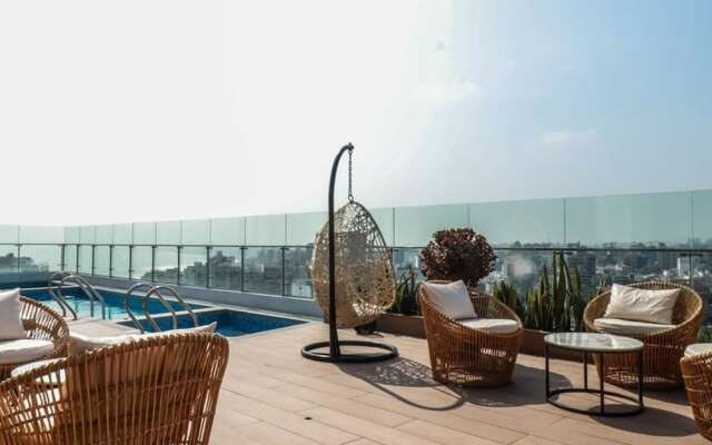 w Modern Loft With Balcony in Barranco