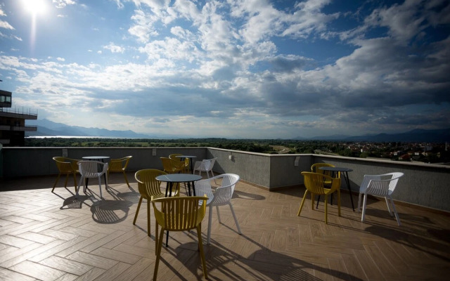 Sky Hotel
