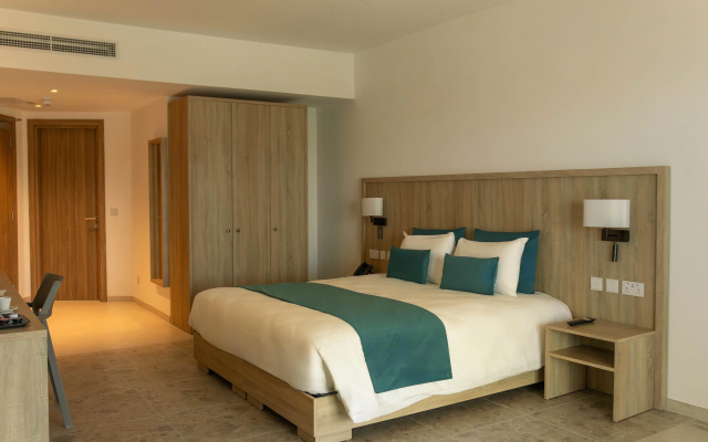 Ramla Bay Resort - Image 7