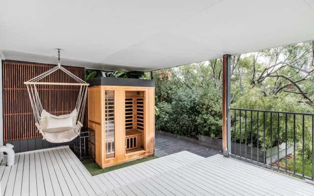 Oceanview Family Beach House with Sauna
