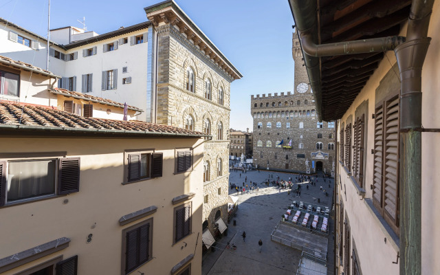 Art and Luxury Apartments