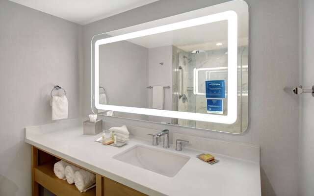 DoubleTree by Hilton LAX - El Segundo