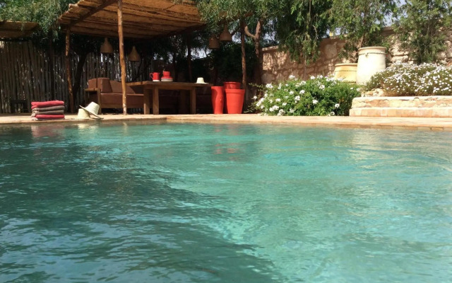 Villa d’architecte 103 commentaires 5* sur 2 sites