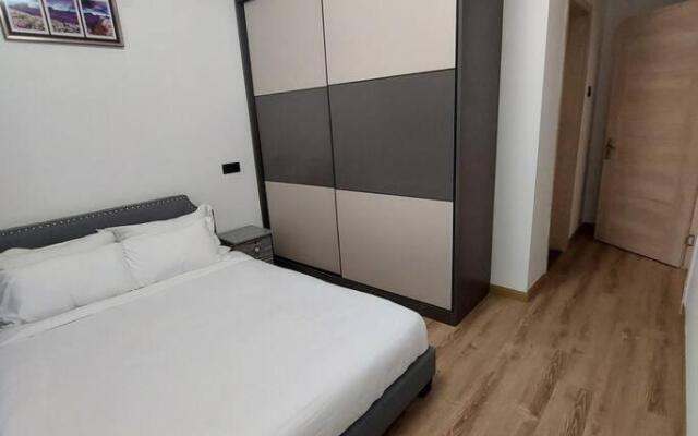 Urban Oasis - Modern Luxe 2 Bedroom Apt with pool, gym
