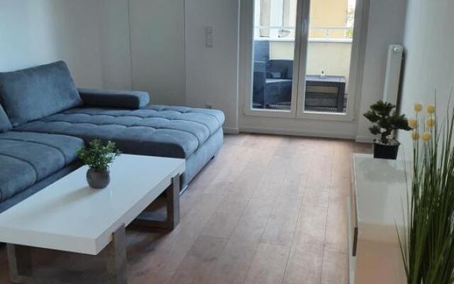 Smarte Dachgeschosswohnung mit 2 Terrassen direkt am Hauptbahnhof