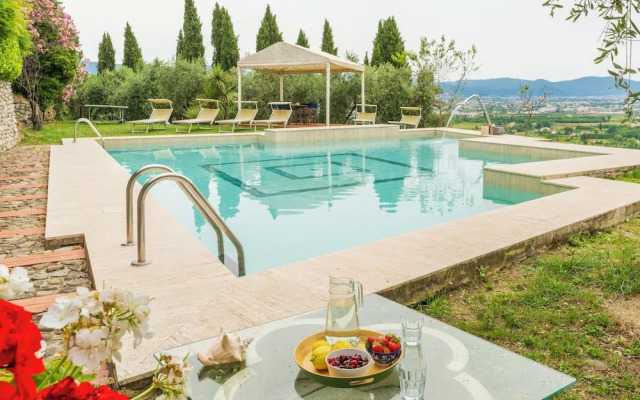 Villa Montegattoli With Panoramic Pool