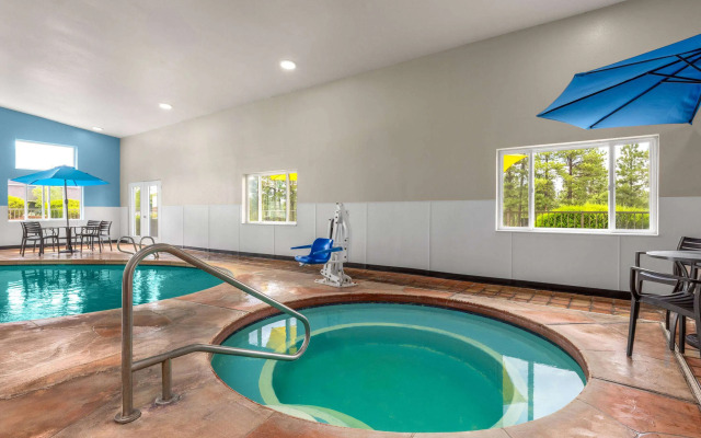 Days Inn by Wyndham Williams