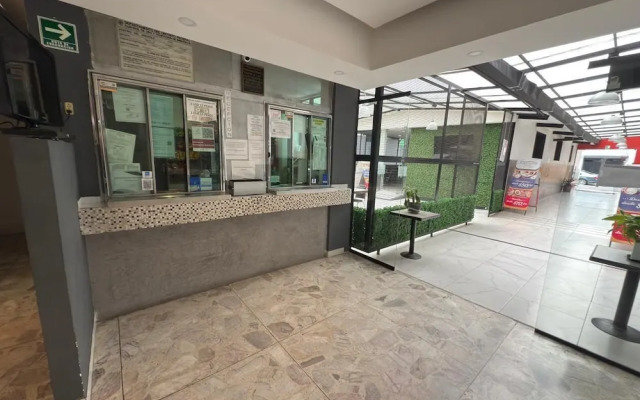 Hotel Aquario CDMX - Central del Norte