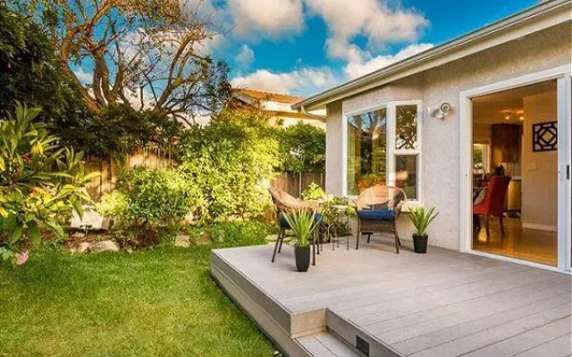 Three Bedroom Poolside in Pacific Beach