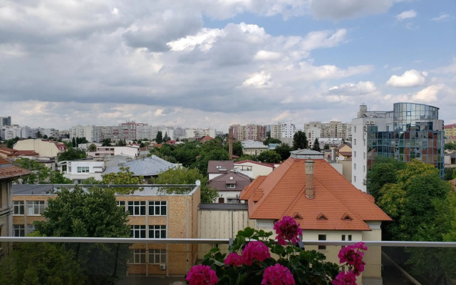 Urban Nest Apartment