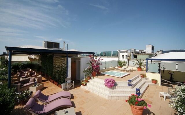 Lavish Apartment in Cattolica With Swimming Pool