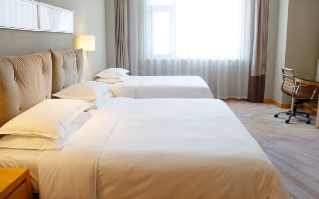 Holiday Inn Beijing Deshengmen by IHG – Guest Rooms – Beijing