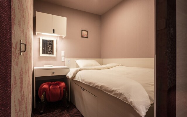 Albida Hotel Aoyama - Caters to Women