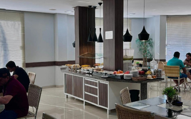 Premier Pallace Hotel