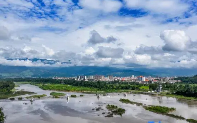 Yunman Hotel