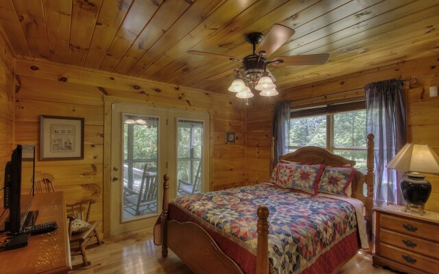 Living Waters 376 - Three Bedroom Cabin