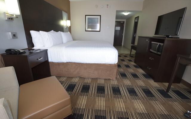 Holiday Inn Express & Suites Ottawa East - Orleans by IHG
