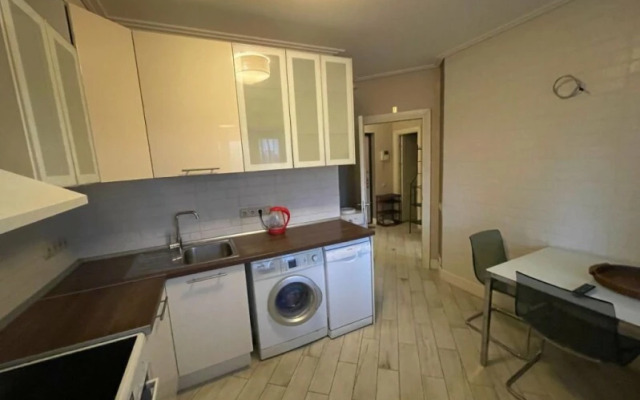 Квартира Есть на Кастанаевской 43