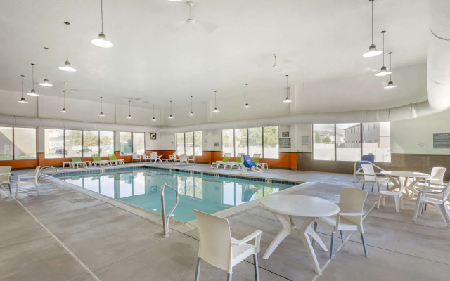 Comfort Suites Ogden Conference Center