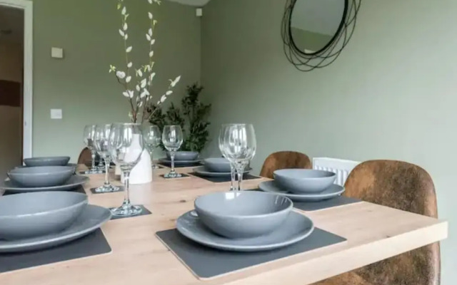 Charming Whitehurst Drive Nest in Manchester