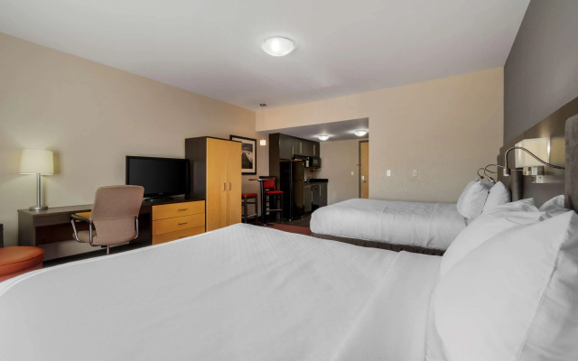 Best Western Plus Eastgate Inn & Suites