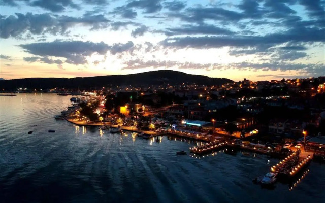 Cunda Deniz Hotel