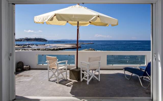 2 Bedroom Apartment With Terrace in Tinos Chora
