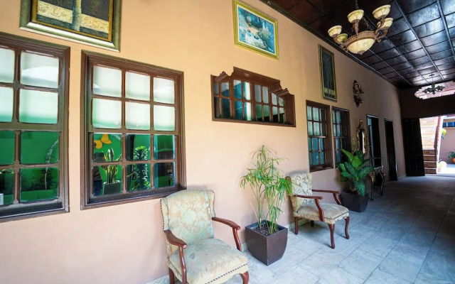 503 Casa Hostal