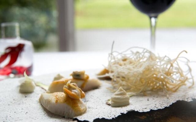 Domaine des Roches Hotel & Spa