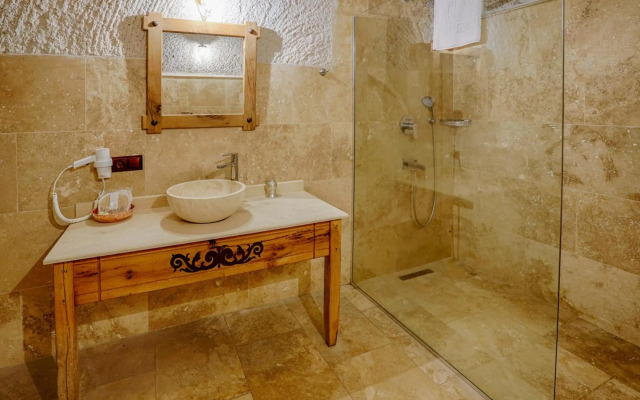 Design Cave Hotel