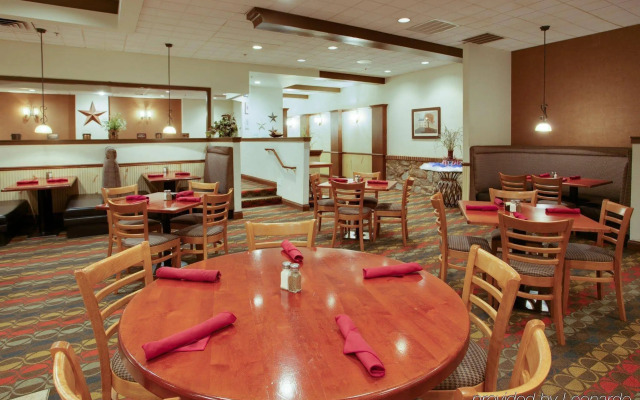 Holiday Inn Harrisburg - Hershey Area, I-81 by IHG
