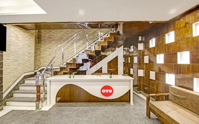 OYO Flagship 70251 Hotel Starwood