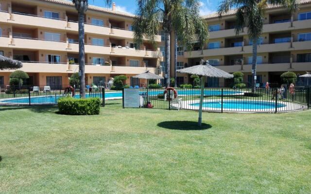 Apartamento en Los Patios de Santa Maria Golf