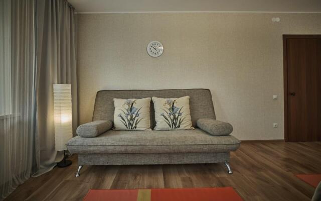 Hospitable House on Revolution 62A