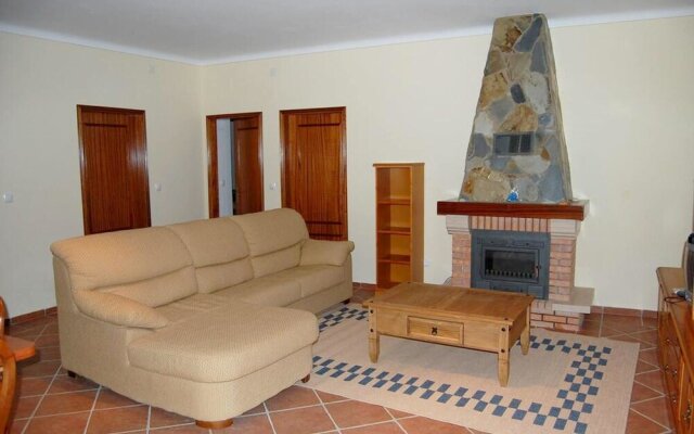 House With 2 Bedrooms in Ourique, With Wonderful Lake View, Pool Acces