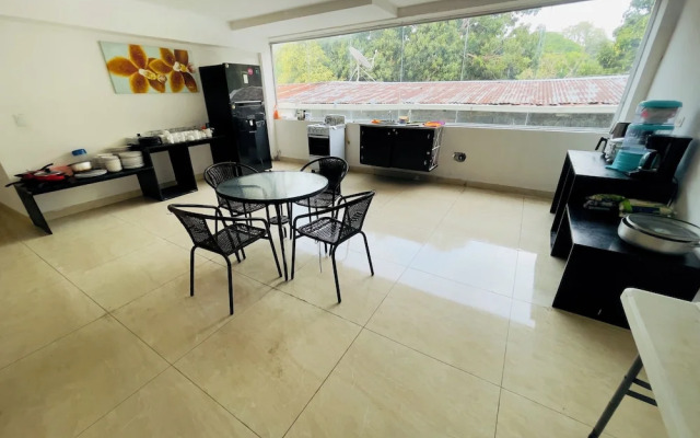 Gorgona Beach Hotel