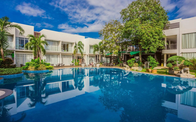 Aziza Paradise Hotel
