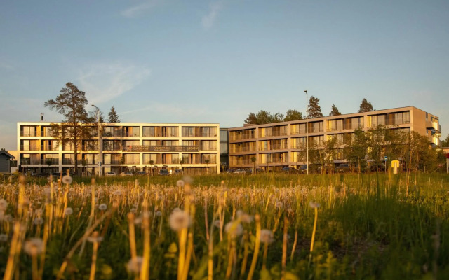 Hoom Home & Hotel