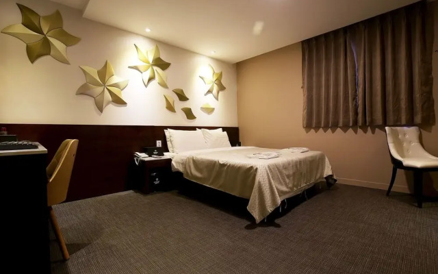 Asan Urban Brown Hotel