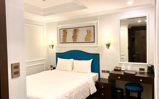 Hồng Vận Hotel