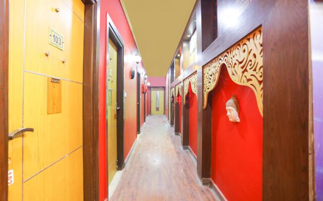 OYO 67069 Chirag Hotel