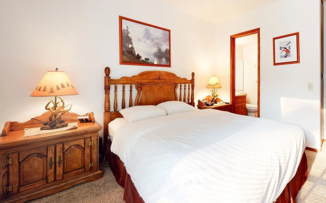 Mammoth Estates Deluxe 2 Bedroom Condos