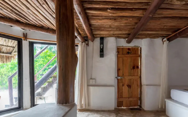 Casa Aakbal