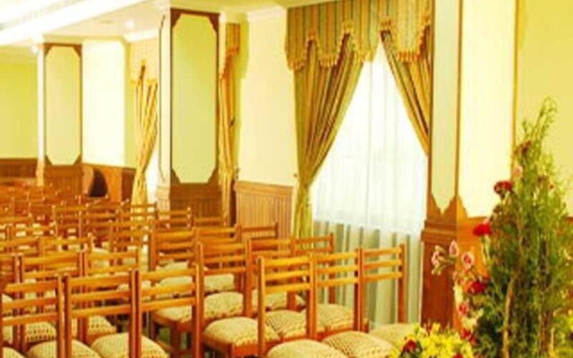 OYO 15854 Grand Seasons