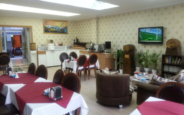 Отель Elite Plus Family Old City