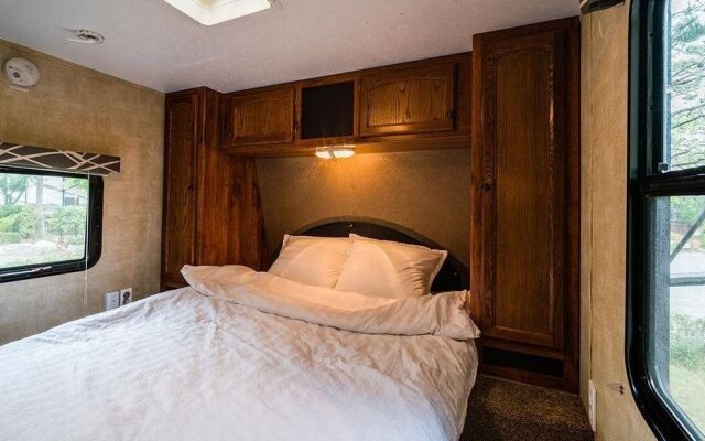 Caravan Bay Camping - Caravan Park
