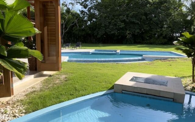 "srvittinivillas /spacius/ Confort Villa/ Fam/ Team/ Couples"