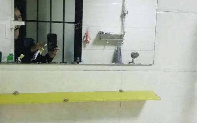 Beihai Yigui Youth Hostel (Wanda Plaza Wuyue Plaza Branch)