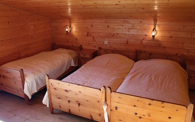 Magnifique chalet pour 10 personnes à Vercorin – Guest Rooms – Chalais