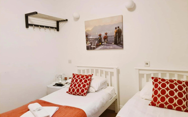 City London Hotel